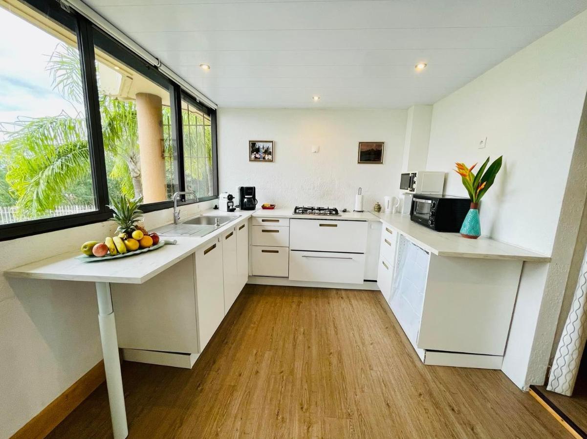 Tunui City Apartment - Quiet & Pool Папеете Екстериор снимка